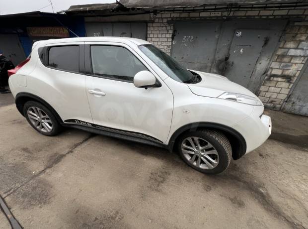 Nissan Juke YF15