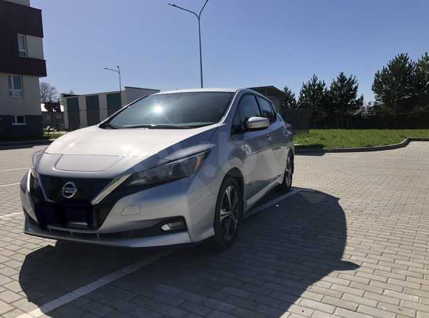 Nissan Leaf II