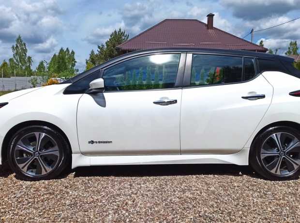 Nissan Leaf II