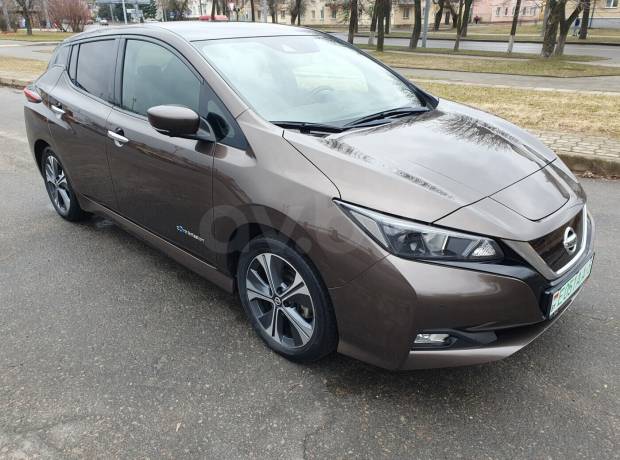 Nissan Leaf II