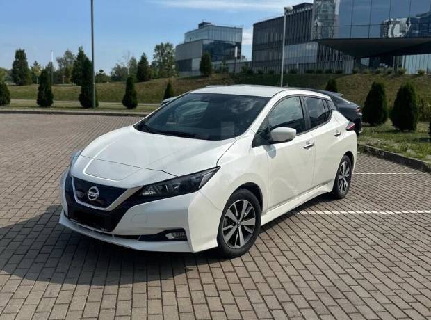 Nissan Leaf II