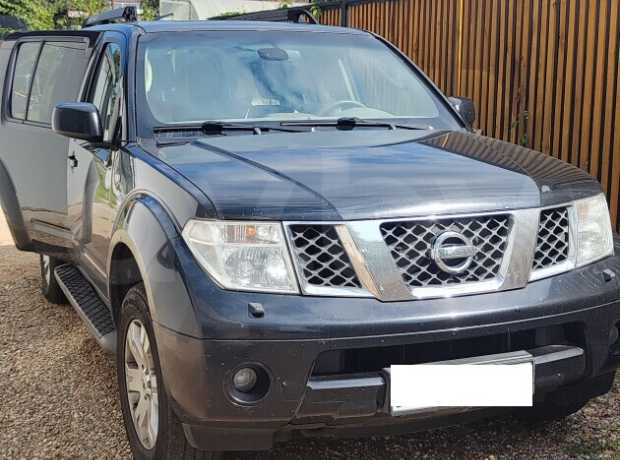 Nissan Pathfinder R51