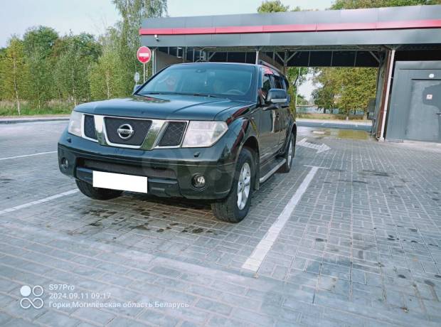 Nissan Pathfinder R51