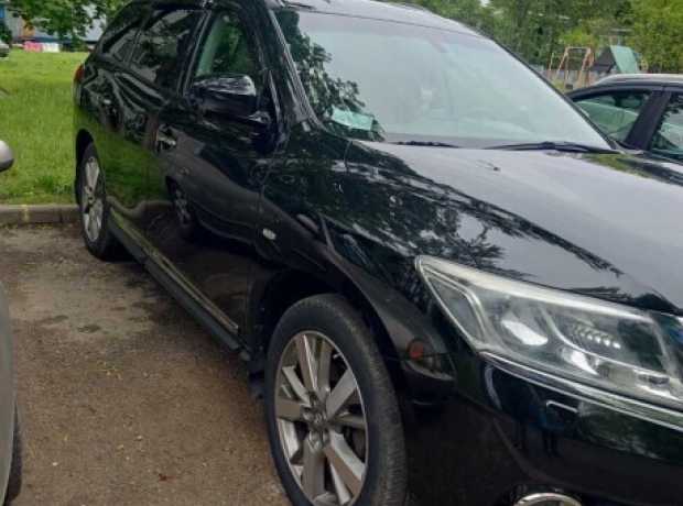 Nissan Pathfinder R52, 2015, пробег 140000 км