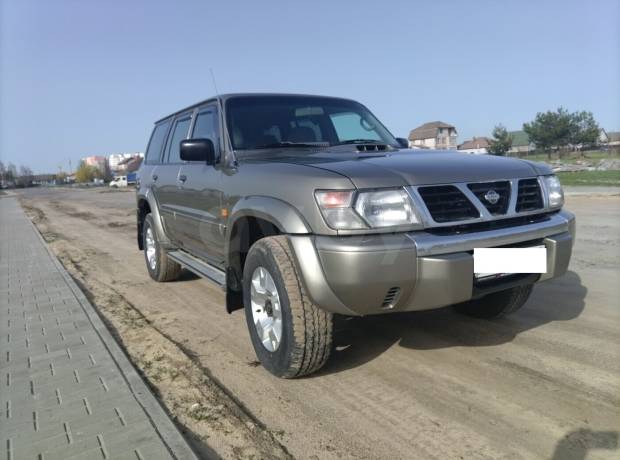 Nissan Patrol Y61