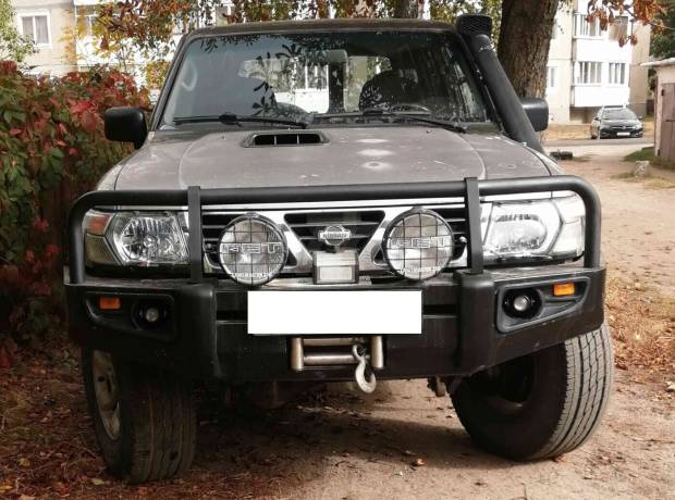 Nissan Patrol Y61