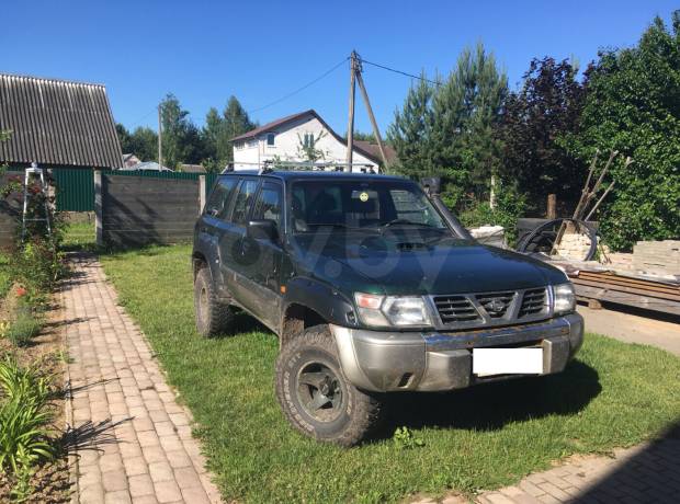 Nissan Patrol Y61