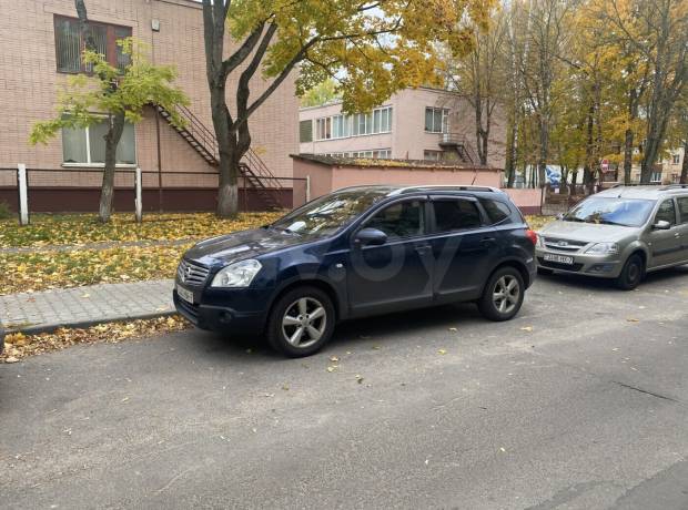 Nissan Qashqai+2 I