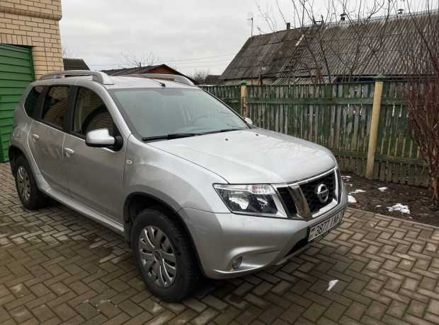 Nissan Terrano D10
