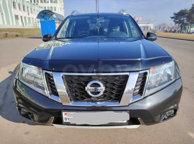 Nissan Terrano D10