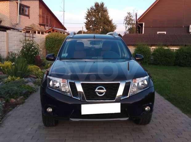 Nissan Terrano D10