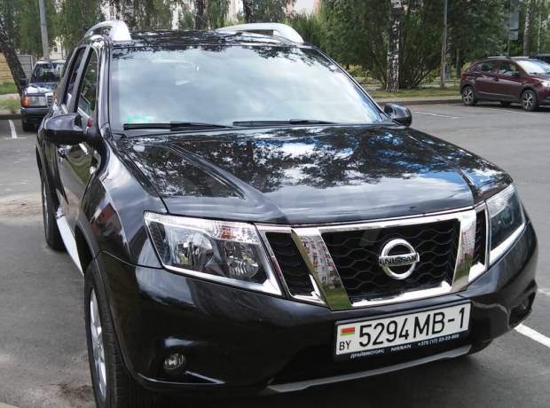 Nissan Terrano D10