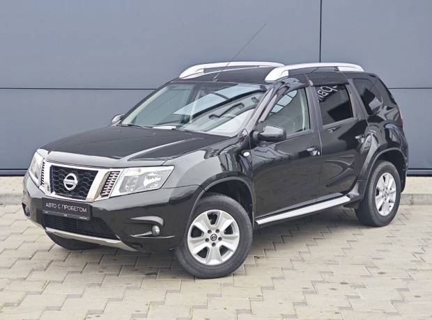 Nissan Terrano D10