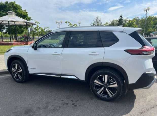 Nissan X-Trail IV (T33), 2023, пробег 4500 км