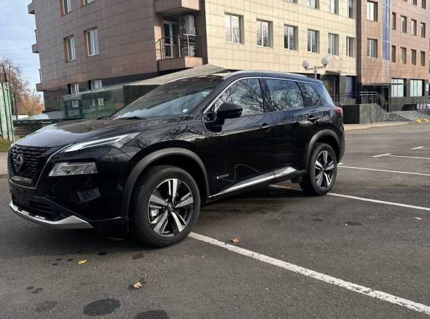 Nissan X-Trail IV (T33)