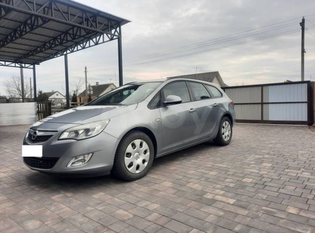 Opel Astra J