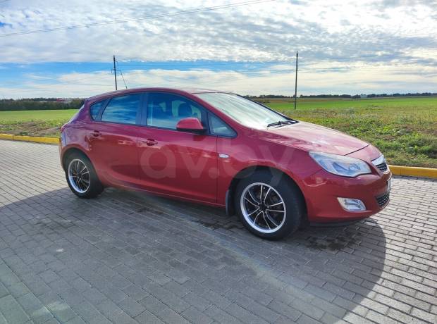 Opel Astra J