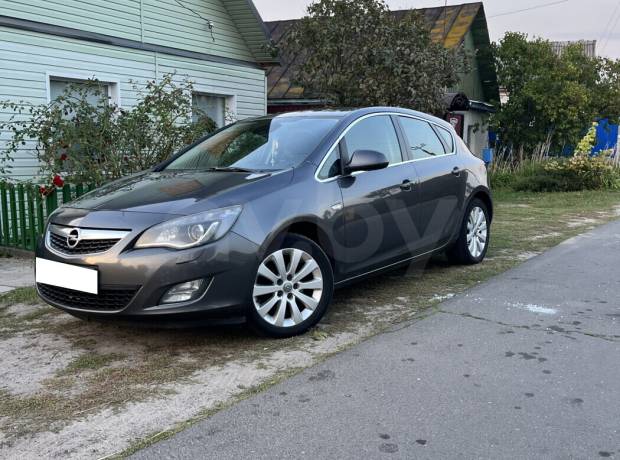 Opel Astra J