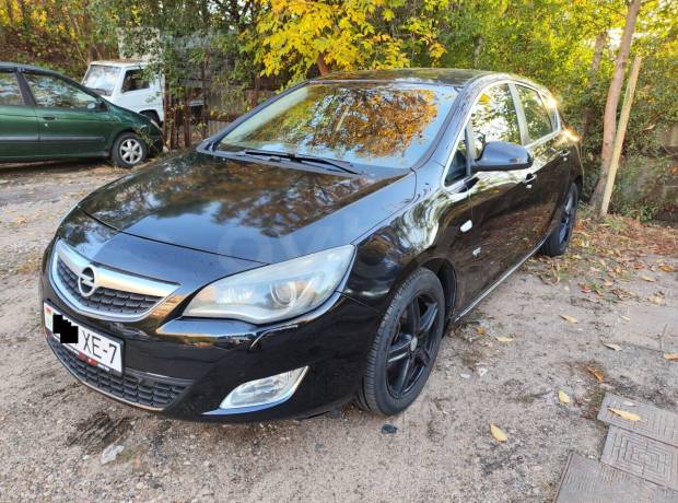 Opel Astra J