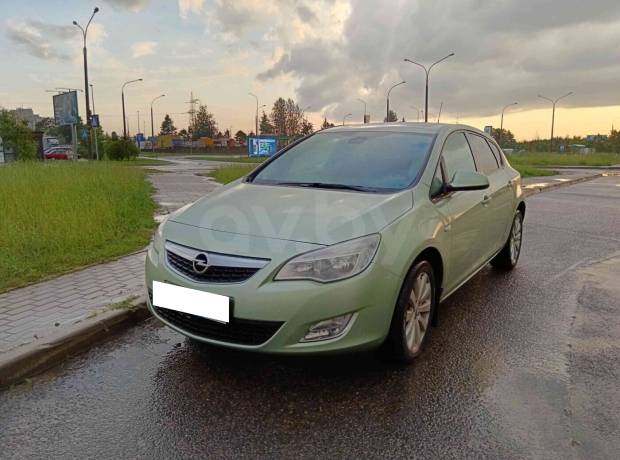 Opel Astra J