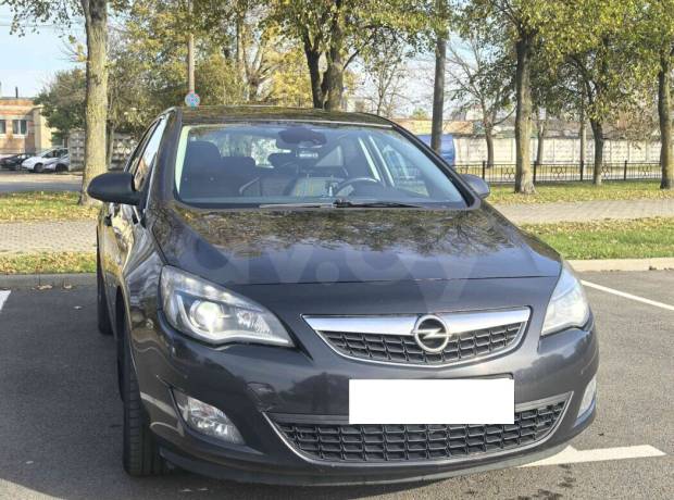 Opel Astra J