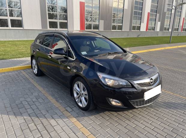 Opel Astra J