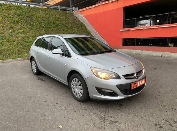 Opel Astra J Рестайлинг