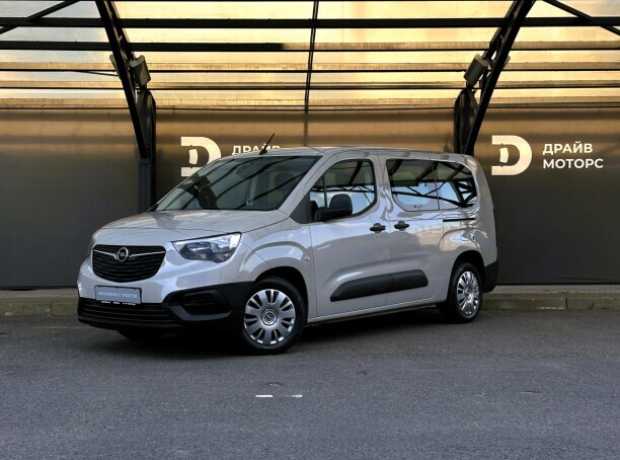 Opel Combo E, 2019, пробег 133544 км Opel Combo E, 2019, пробег 133544 км