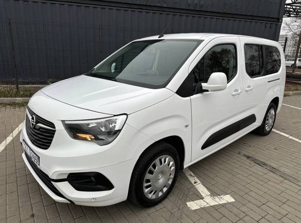 Opel Combo E