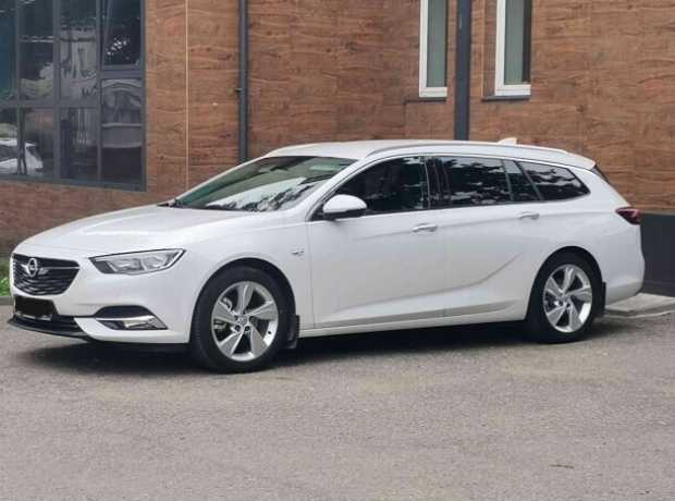Opel Insignia II, 2017, пробег 229100 км Opel Insignia II, 2017, пробег 229100 км