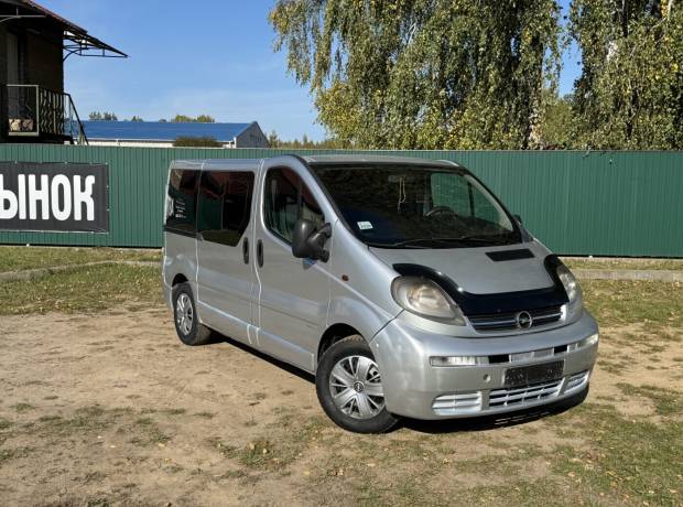 Opel Vivaro I