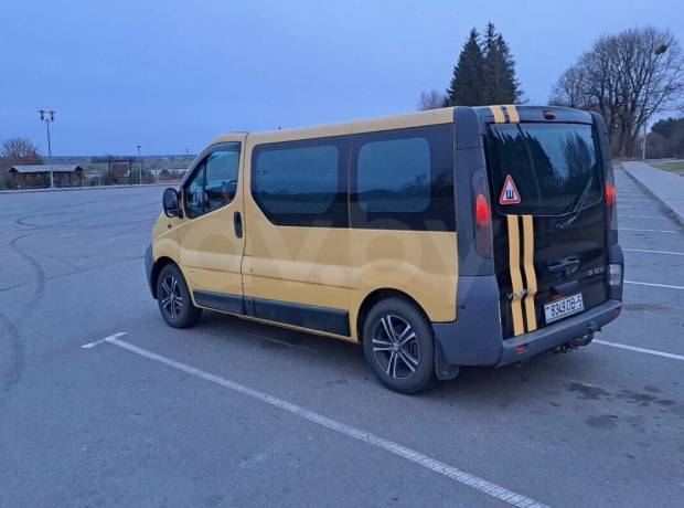 Opel Vivaro I