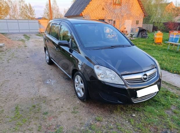 Opel Zafira B Рестайлинг