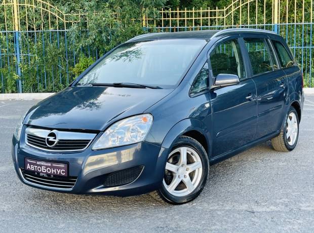 Opel Zafira B Рестайлинг