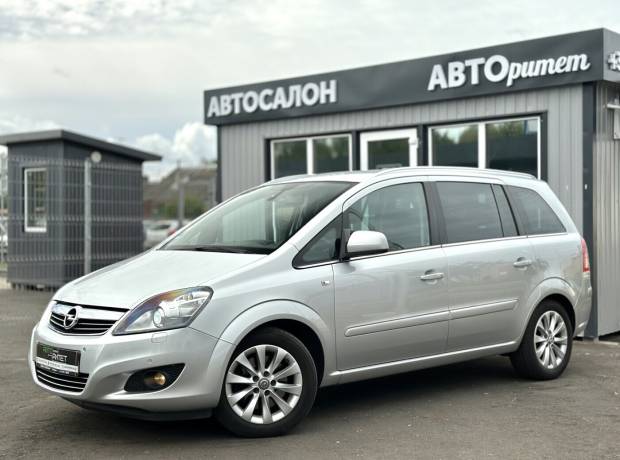 Opel Zafira B Рестайлинг