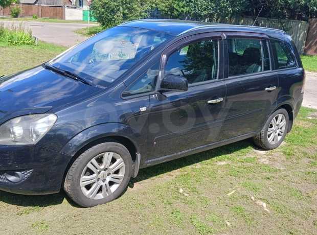 Opel Zafira B Рестайлинг