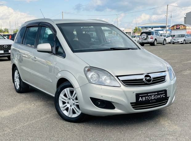 Opel Zafira B Рестайлинг