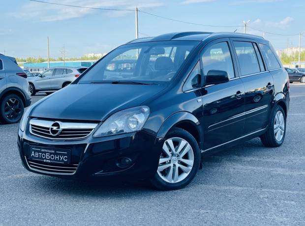 Opel Zafira B Рестайлинг