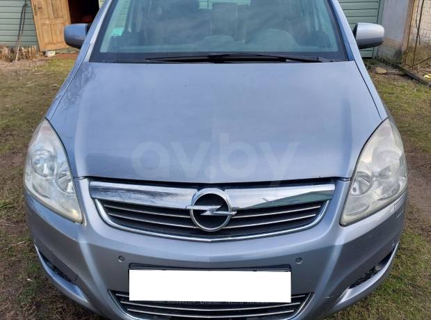 Opel Zafira B Рестайлинг