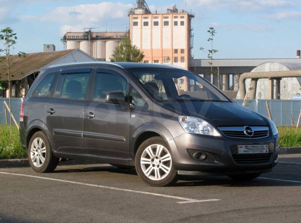 Opel Zafira B Рестайлинг