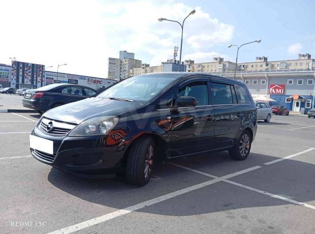 Opel Zafira B Рестайлинг