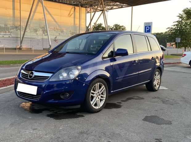 Opel Zafira B Рестайлинг