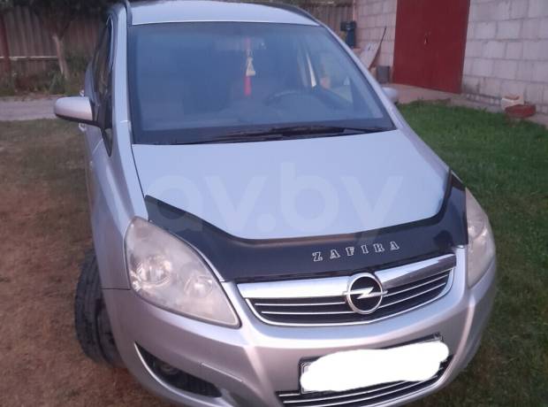 Opel Zafira B Рестайлинг