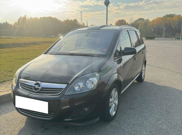 Opel Zafira B Рестайлинг