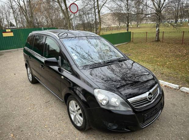 Opel Zafira B Рестайлинг