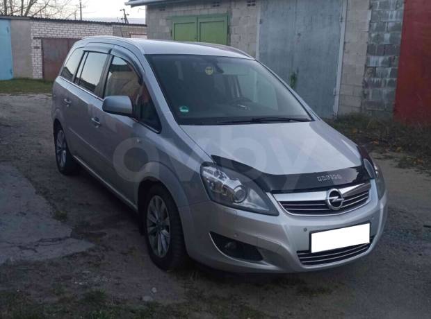 Opel Zafira B Рестайлинг