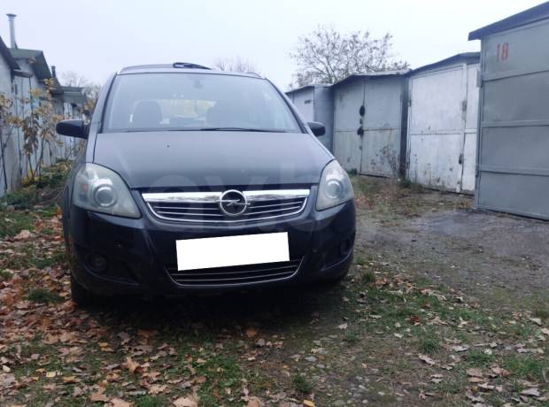 Opel Zafira B Рестайлинг