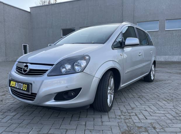 Opel Zafira B Рестайлинг