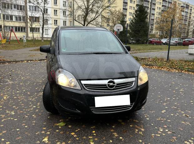 Opel Zafira B Рестайлинг