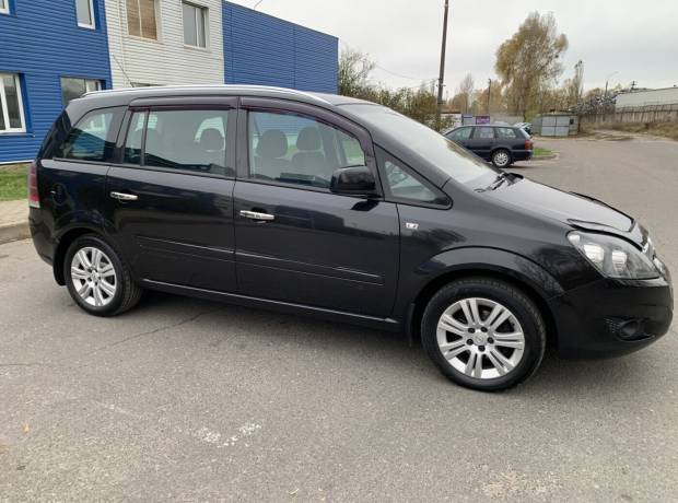 Opel Zafira B Рестайлинг